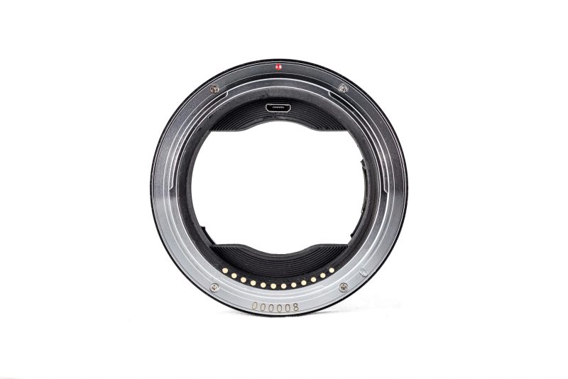 Techart Canon EF Lens to Fujifilm GFX Autofocus Adapter